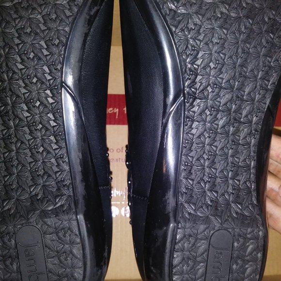 Jambu Studded Leather Booties - Picture 5 of 5